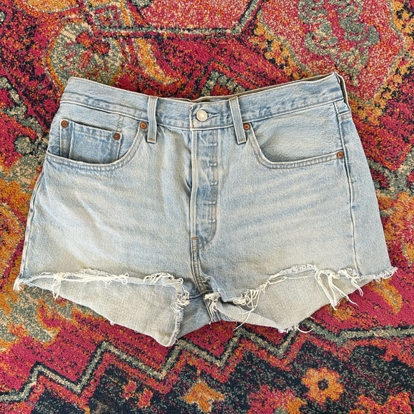 Levi's | Women’s Light Blue Denim Premium 501 Raw Hem Buttonfly Jean Shorts, 31 - Picture 11 of 16